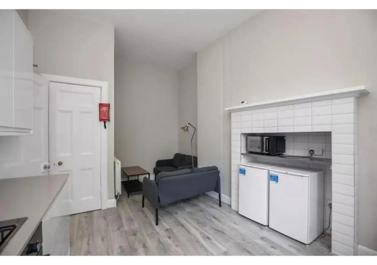 Appartamento Spacious 3-Bedroom Flat In Charming Bruntsfield Edimburgo